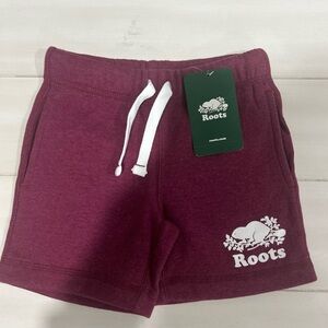Roots kids fleece shorts size 7 new with tags